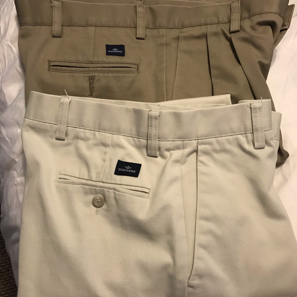 Dockers Classic Fit Dress Pants, Both W 33 L34, Nice Pants! 2 pair